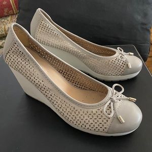 Geox never-worn wedges